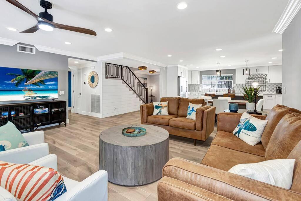 Huntington Beach, Ac, Pool, Hot Tub, Detached Office, Close To Beach, Outside Entertaining Area Екстер'єр фото